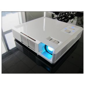 Udlejning - Projektor 4000 ANSI